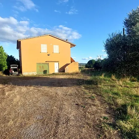 Podere Vallemaggiore 펜션 *